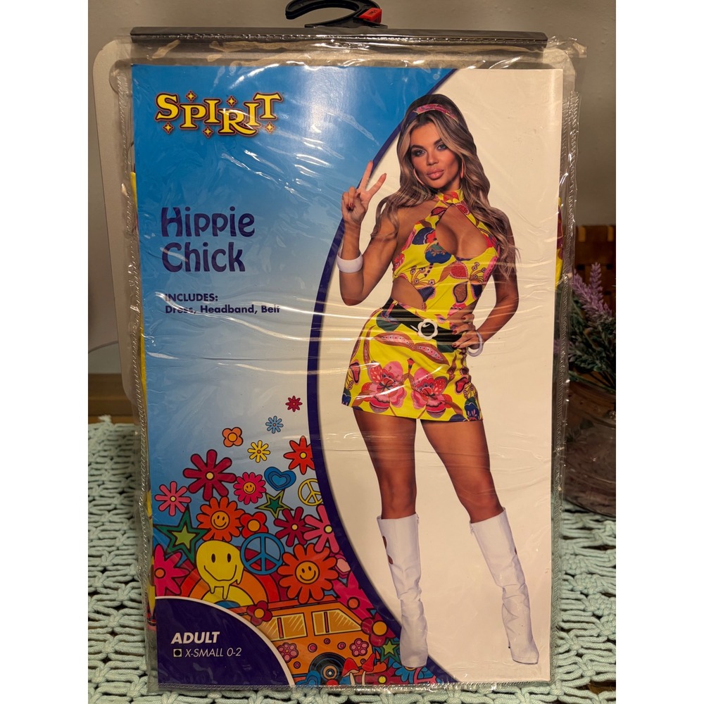 Hippie Chick - Spirit Halloween - costume cosplay - NWT xsmall